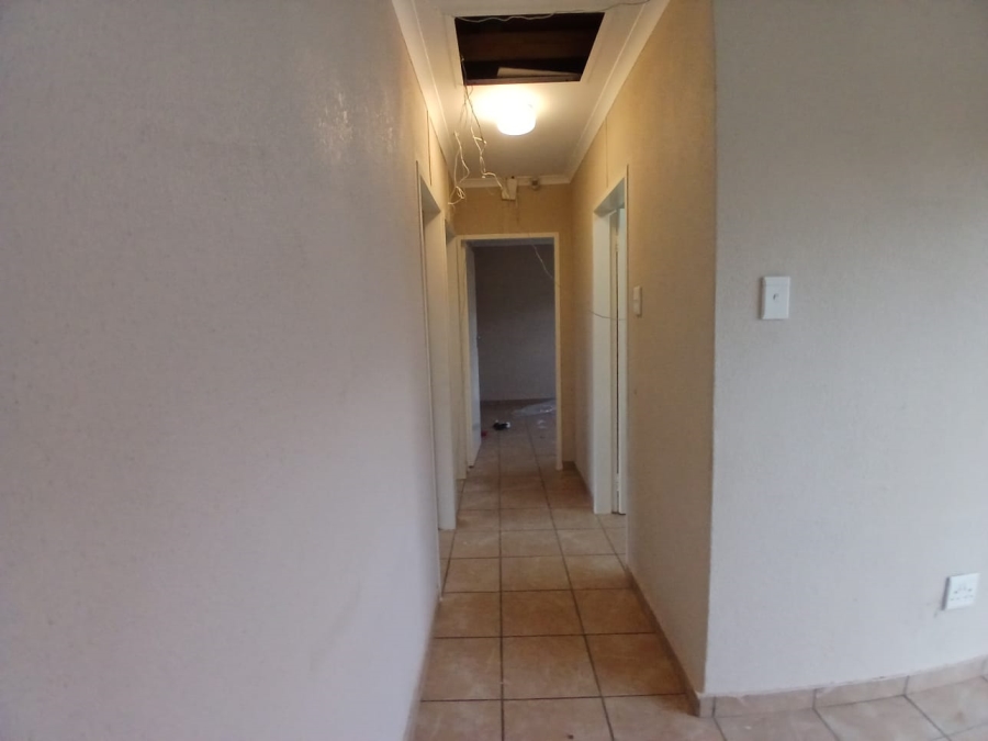 3 Bedroom Property for Sale in Waterkloof Hill Estate North West